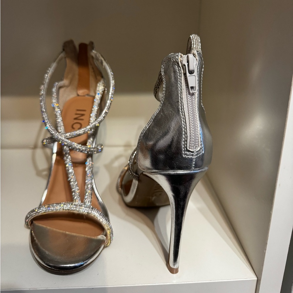 Brand New Silver INC sandal